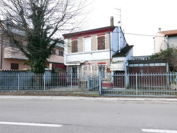 casa indipendente in vendita a Forlì in zona Roncadello