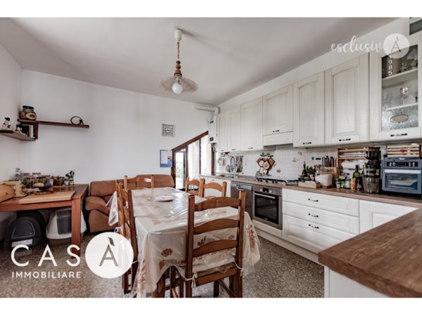 casa indipendente in vendita a Forlì in zona Villagrappa