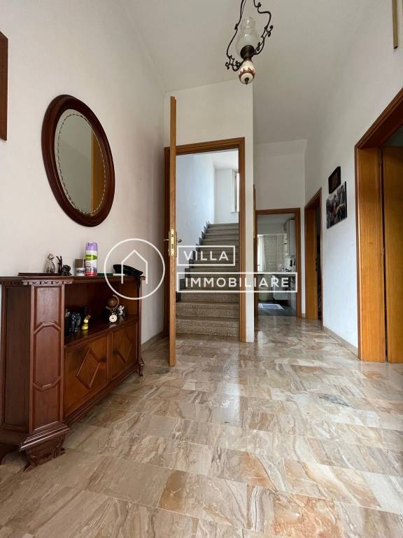 casa indipendente in vendita a Forlì in zona Ronco