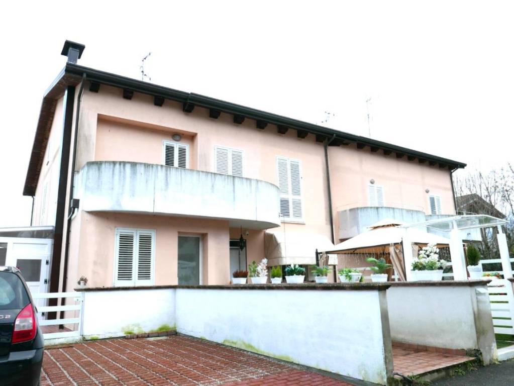 appartamento in vendita a Forlì in zona Carpinello