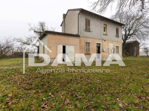 casa indipendente in vendita a Forlì in zona Barisano