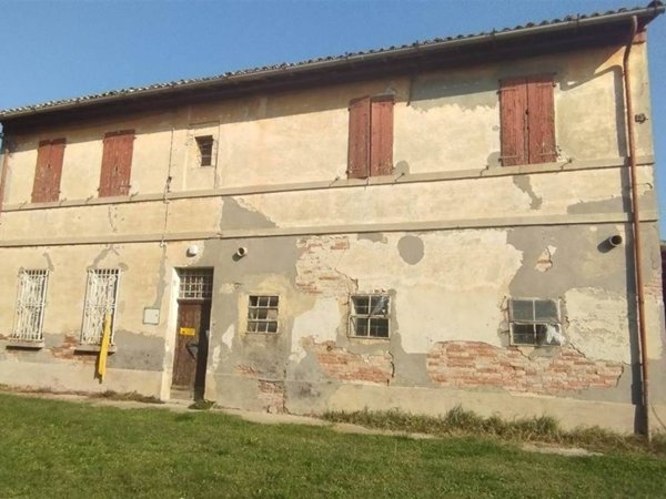 casa indipendente in vendita a Forlì in zona Roncadello