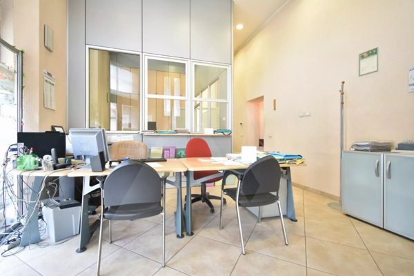 ufficio in vendita a Forlì in zona Centro Storico