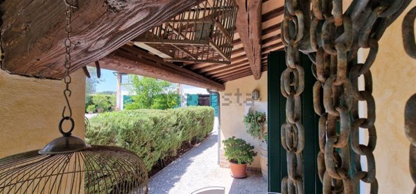 casa indipendente in vendita a Forlì