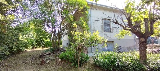 casa indipendente in vendita a Forlì in zona Centro Storico