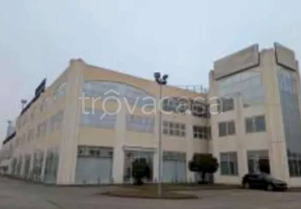 negozio in vendita a Forlì in zona Pieve Acquedotto