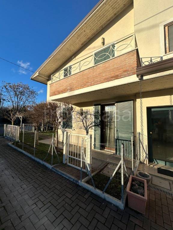 casa indipendente in vendita a Forlì in zona Cà Ossi