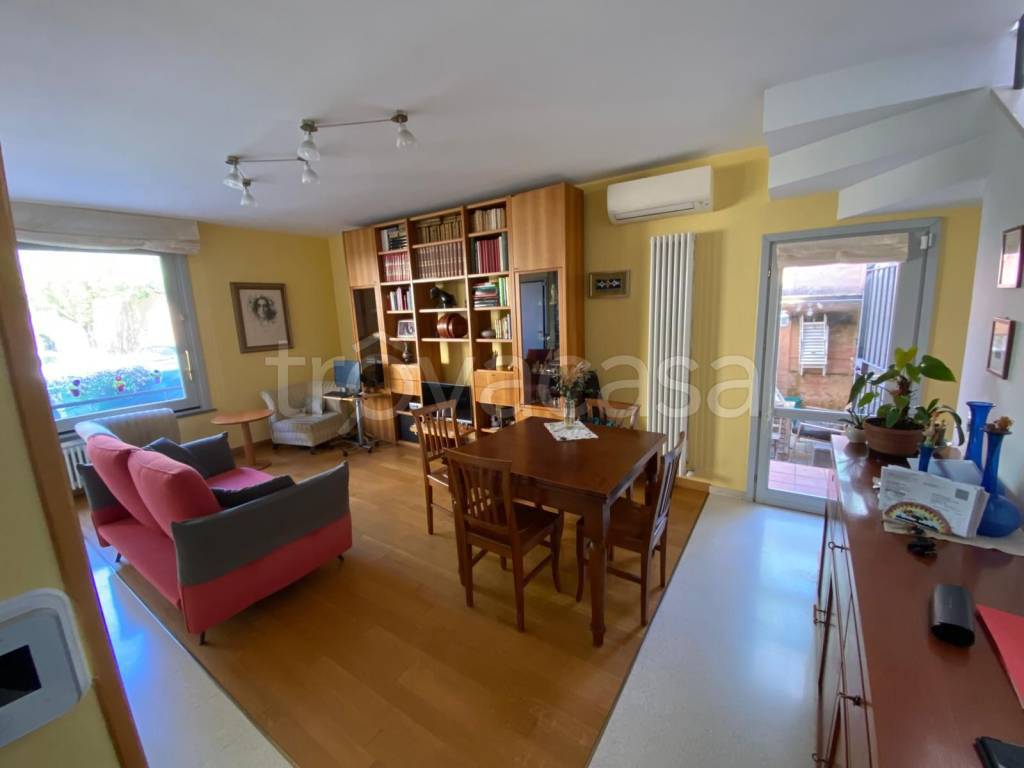 casa indipendente in vendita a Forlì in zona Centro Storico