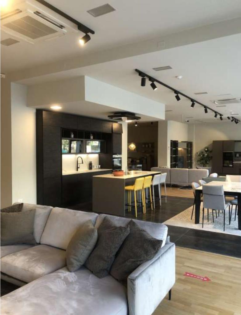 negozio in vendita a Forlì