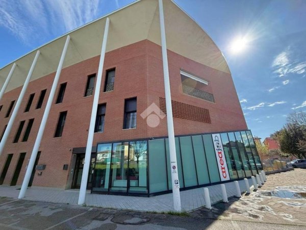 ufficio in vendita a Forlì in zona Ronco