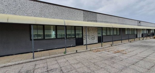 ufficio in vendita a Forlì in zona Pieve Acquedotto