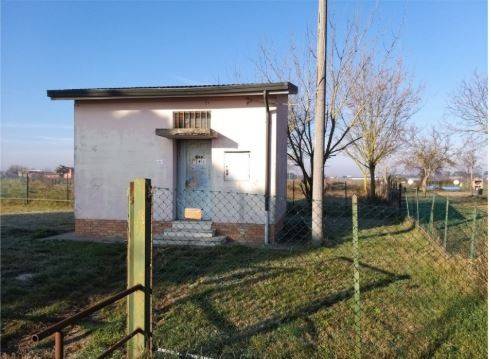 locale commerciale in vendita a Forlì in zona Pievequinta