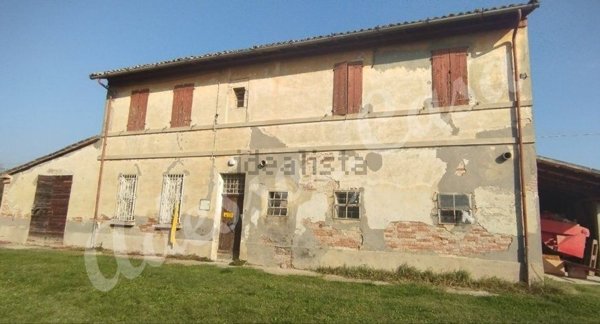 casa indipendente in vendita a Forlì