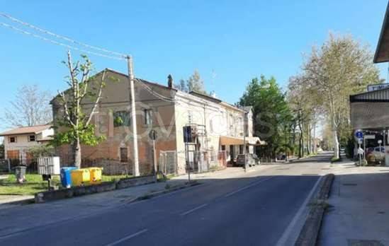 negozio in vendita a Forlì