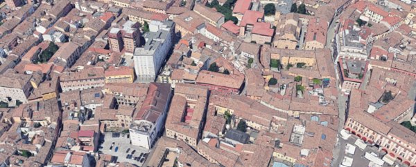 locale di sgombero in vendita a Forlì in zona Centro Storico