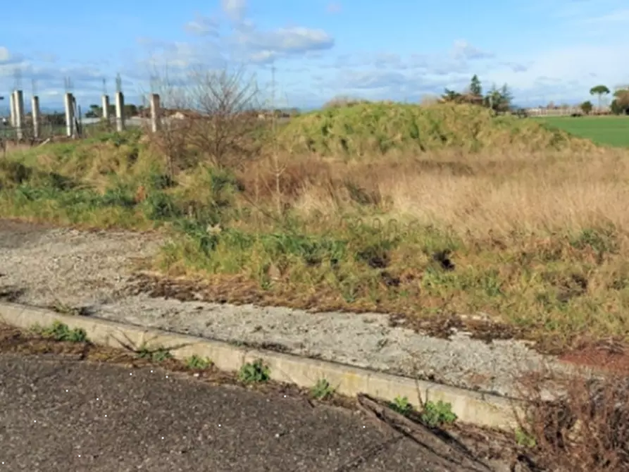 terreno edificabile in vendita a Forlì