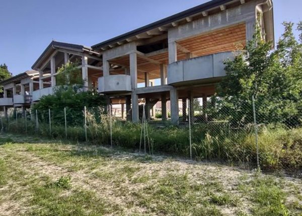 terreno edificabile in vendita a Forlì