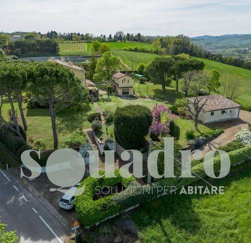 casa indipendente in vendita a Forlì in zona Grisignano