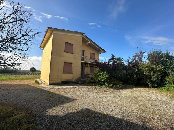 casa indipendente in vendita a Forlì in zona Villagrappa