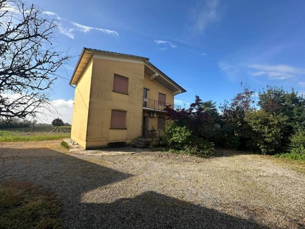 casa indipendente in vendita a Forlì in zona Villagrappa