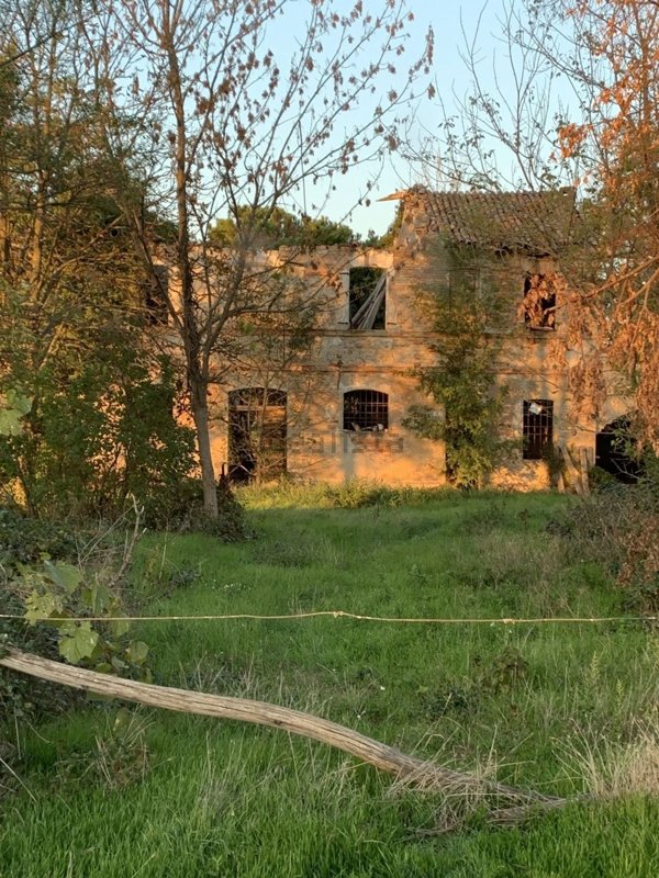 casale in vendita a Forlì in zona Vecchiazzano