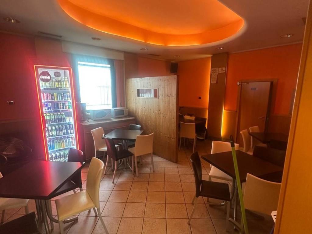 negozio in vendita a Forlì in zona Grisignano