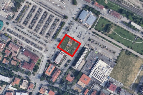 terreno edificabile in vendita a Forlì in zona Centro Storico