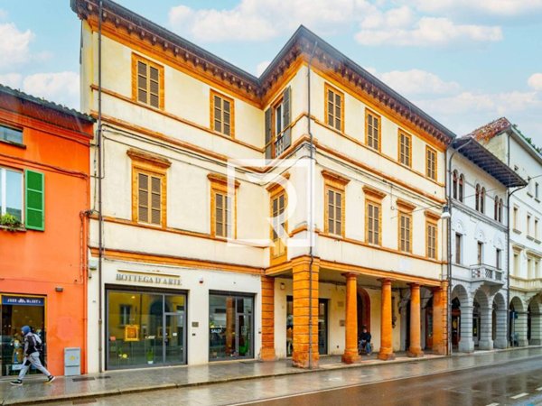 appartamento in vendita a Forlì in zona Centro Storico