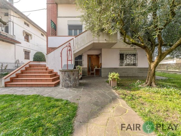 appartamento in vendita a Forlì in zona Romiti