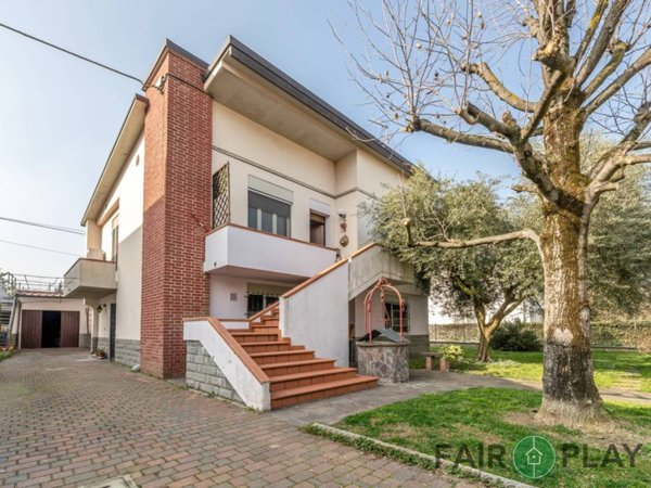 appartamento in vendita a Forlì in zona Cava