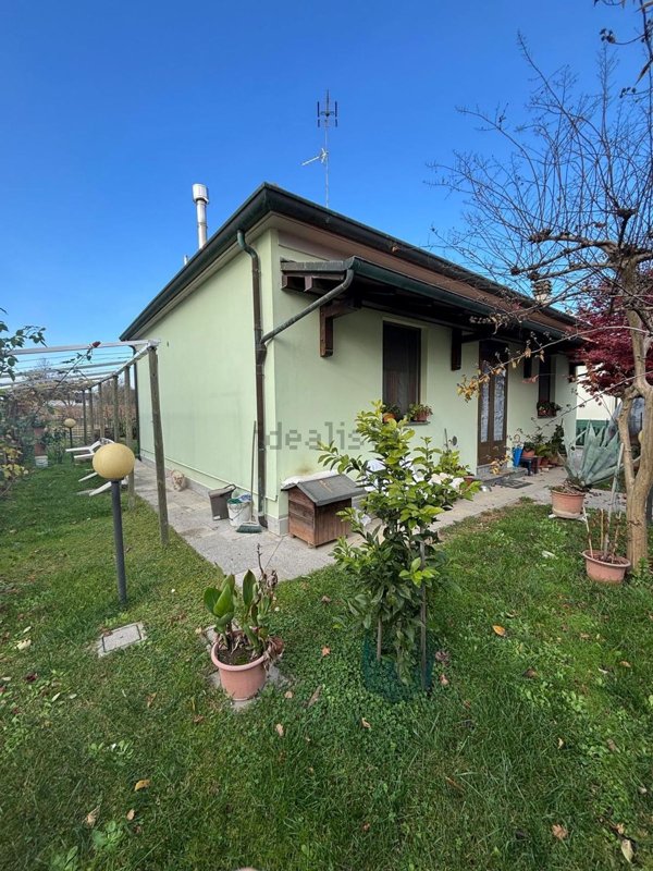 casa indipendente in vendita a Forlì in zona Centro Storico