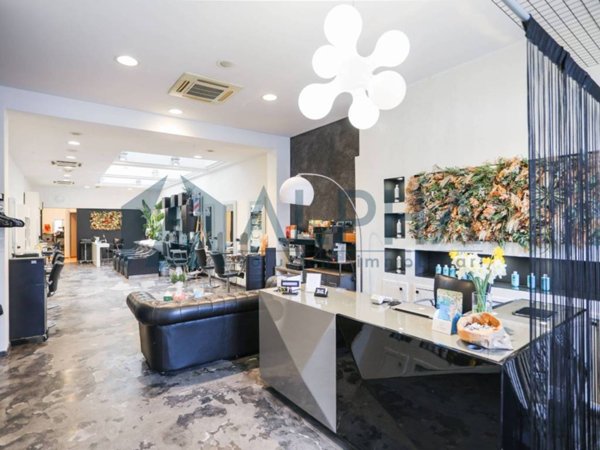 negozio in vendita a Forlì in zona San Martino in Strada