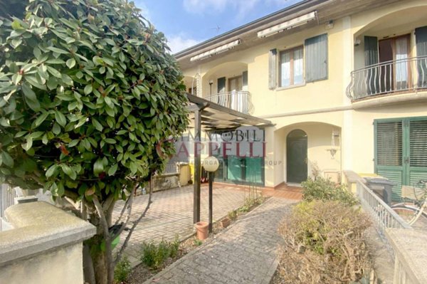casa indipendente in vendita a Forlì in zona Selva
