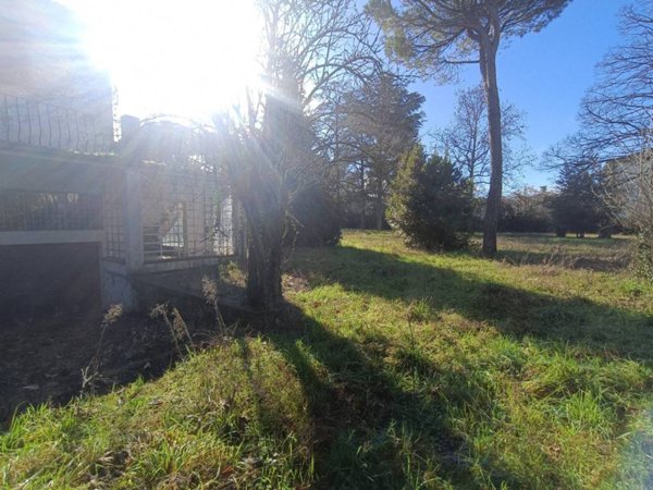 casa indipendente in vendita a Forlì in zona Romiti