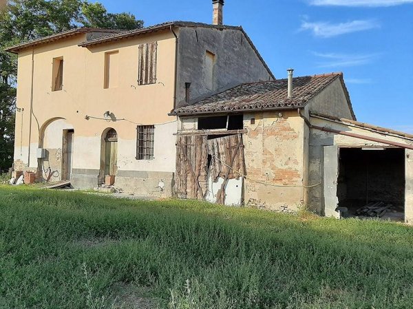 casa indipendente in vendita a Forlì in zona Roncadello