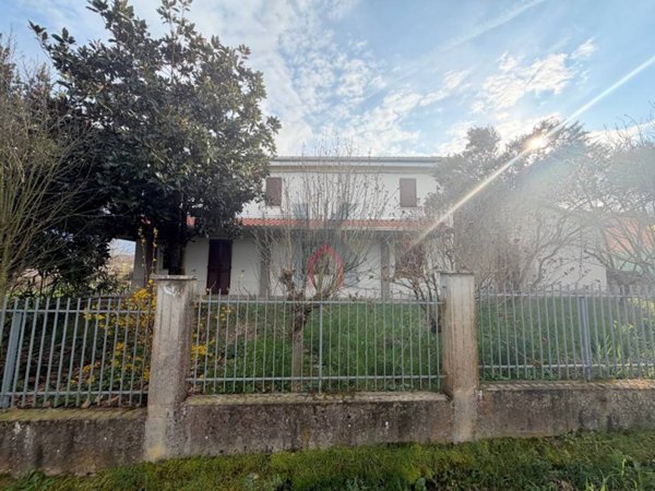 casa indipendente in vendita a Forlì in zona Villagrappa