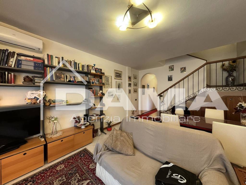 casa indipendente in vendita a Forlì in zona Centro Storico