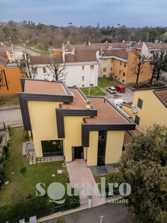 casa indipendente in vendita a Forlì in zona Cà Ossi