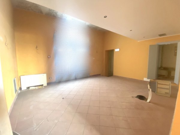 negozio in vendita a Forlì in zona Centro Storico