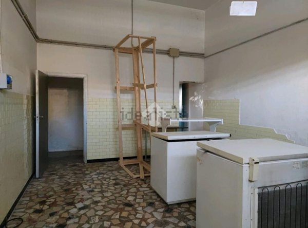 locale di sgombero in vendita a Forlì