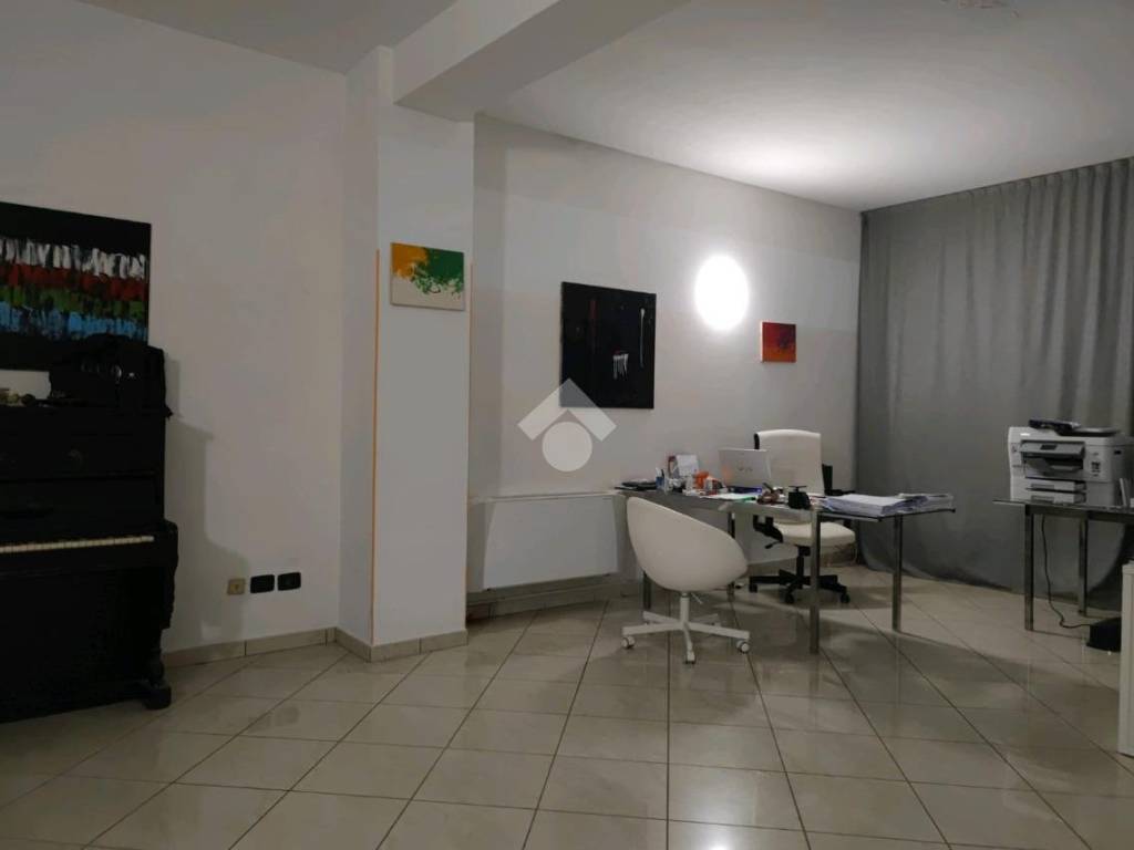 ufficio in vendita a Forlì in zona San Benedetto