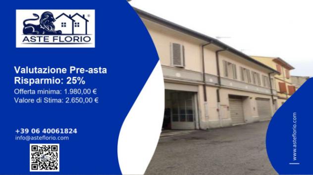 locale commerciale in vendita a Forlì