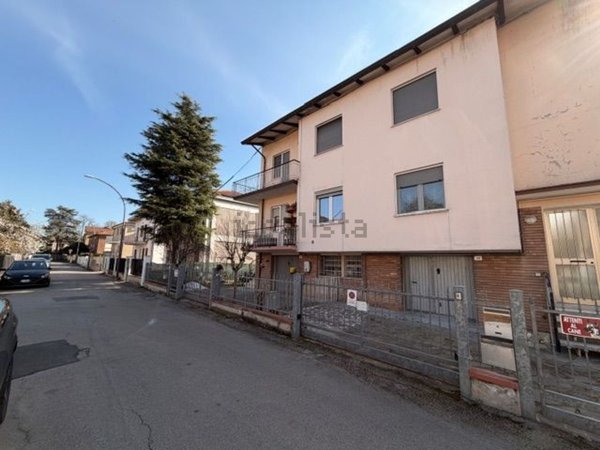 casa indipendente in vendita a Forlì