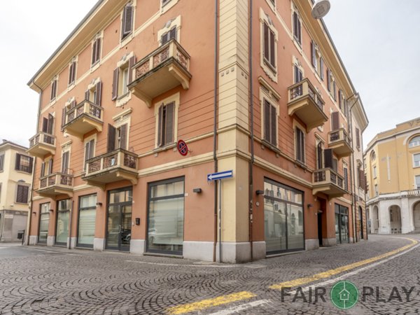 casa indipendente in vendita a Forlì in zona Centro Storico