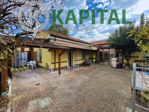 casa indipendente in vendita a Forlì in zona Centro Storico