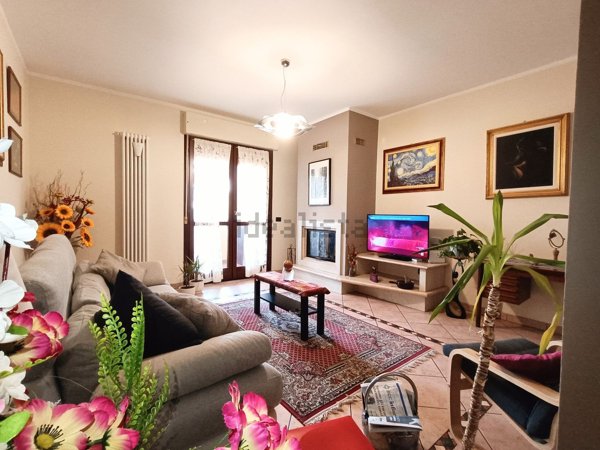 appartamento in vendita a Forlì in zona Quattro