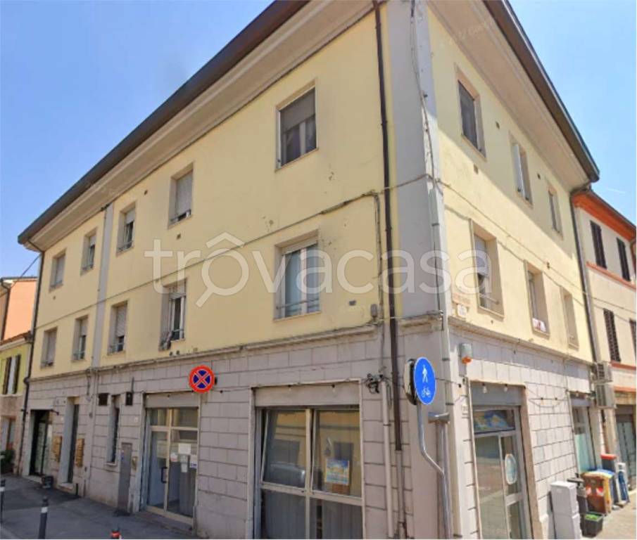 negozio in vendita a Forlì in zona Centro Storico