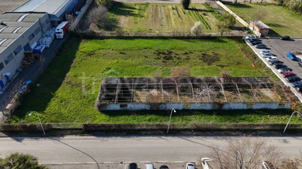terreno edificabile in vendita a Forlì in zona Cava