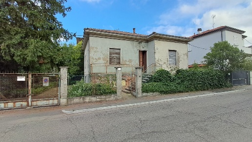 casa indipendente in vendita a Forlì in zona Musicisti / Grandi Italiani
