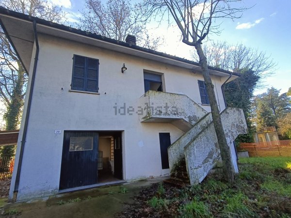 casa indipendente in vendita a Forlì in zona Romiti